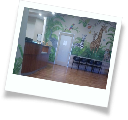 Waiting area with wall art of a giraffe